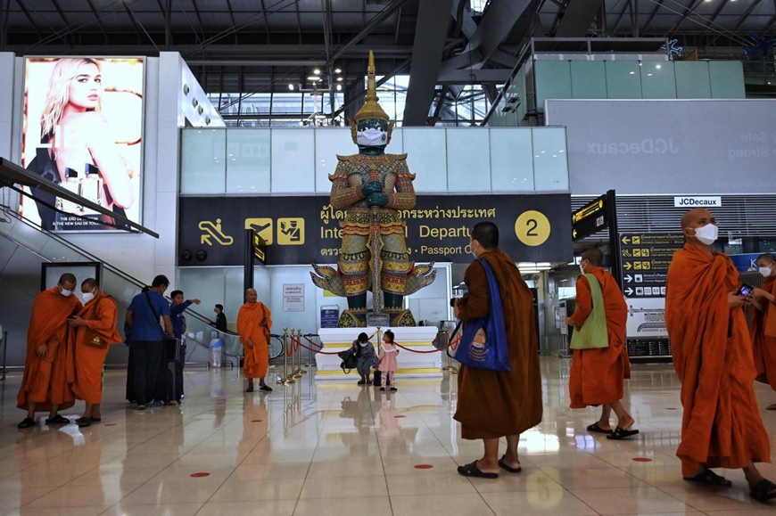Các nước Đông Nam Á tăng tốc đón khách quốc tế - Ảnh 1.