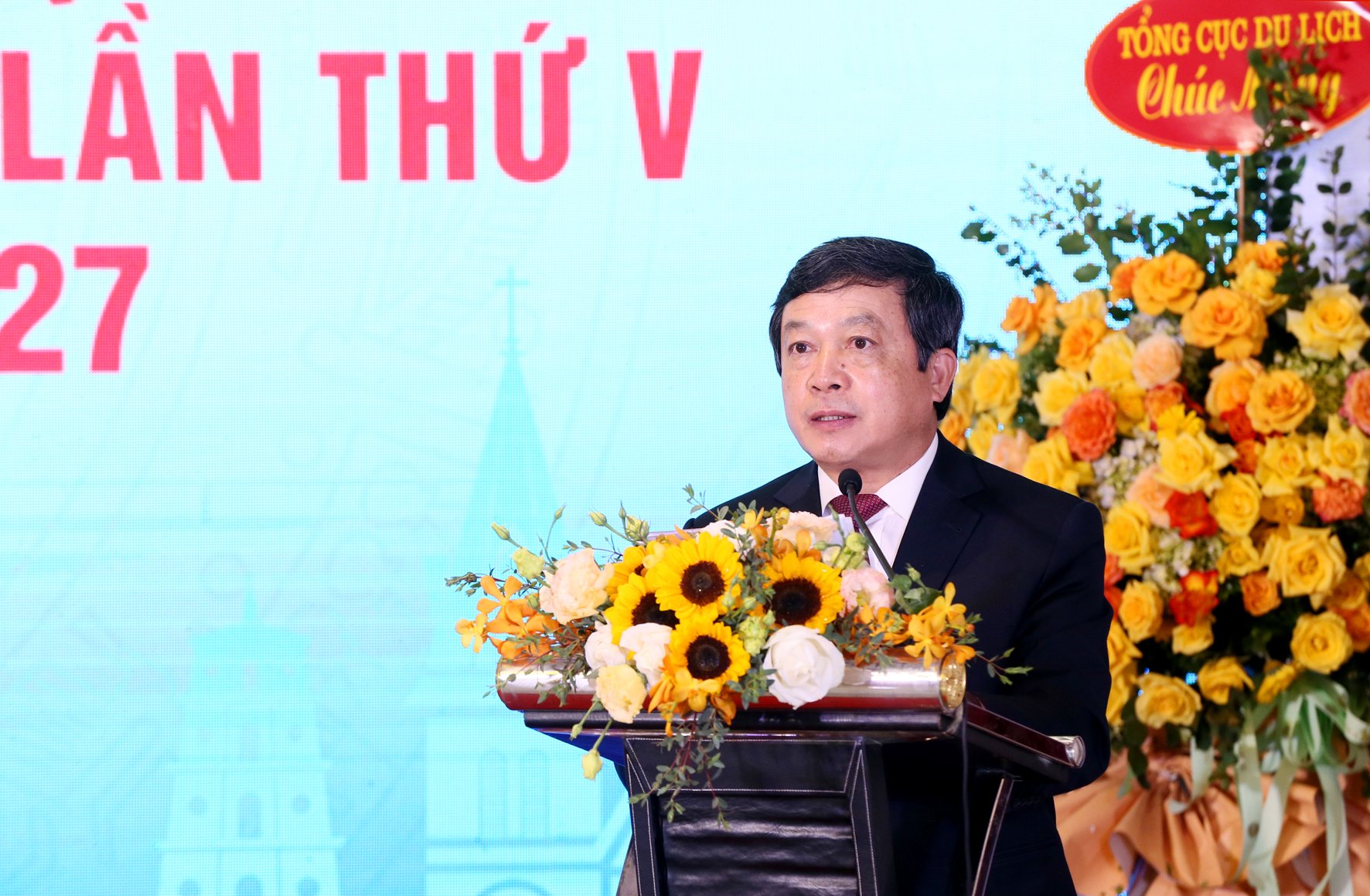 Ông Vũ Thế Bình làm Chủ tịch Hiệp hội Du lịch Việt Nam nhiệm kỳ 2022- 2027 - Ảnh 1.
