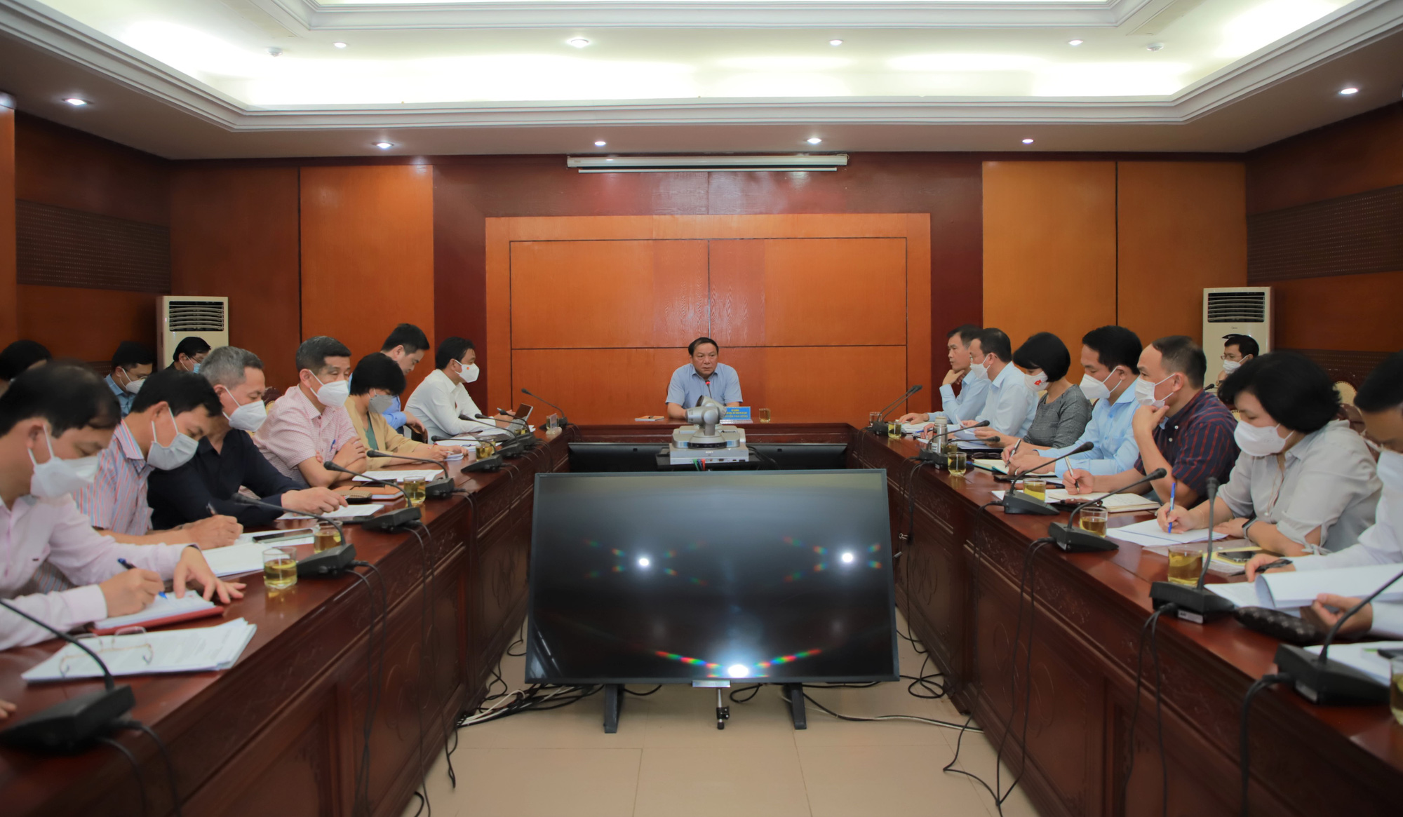 Bộ trưởng Nguyễn Văn Hùng: Đoàn kết, nỗ lực để hoàn thành mọi công tác chuẩn bị cho SEA Games 31 theo đúng tiến độ đề ra - Ảnh 1.