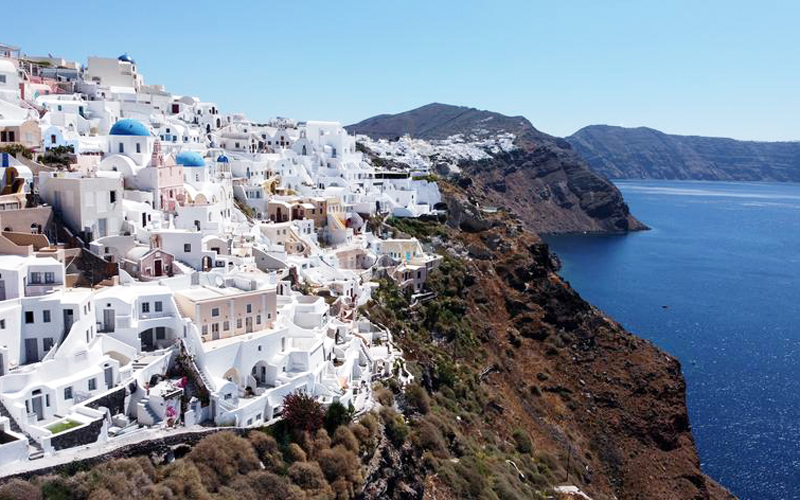 Kích thích du lịch hè, Hy Lạp dỡ bỏ nhiều quy định phòng dịch - Ảnh 1.