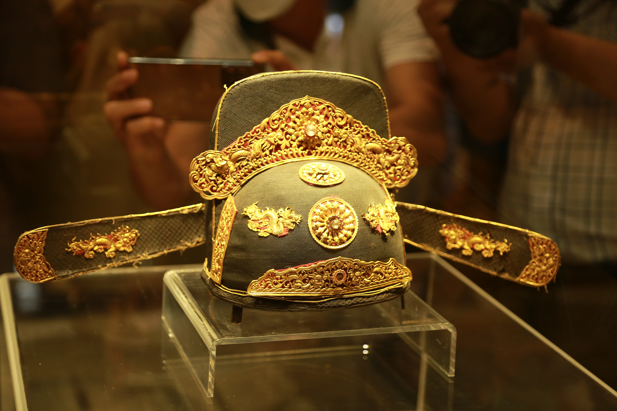 Thừa Thiên Huế tiếp nhận 2 cổ vật triều Nguyễn hồi hương - Ảnh 3.