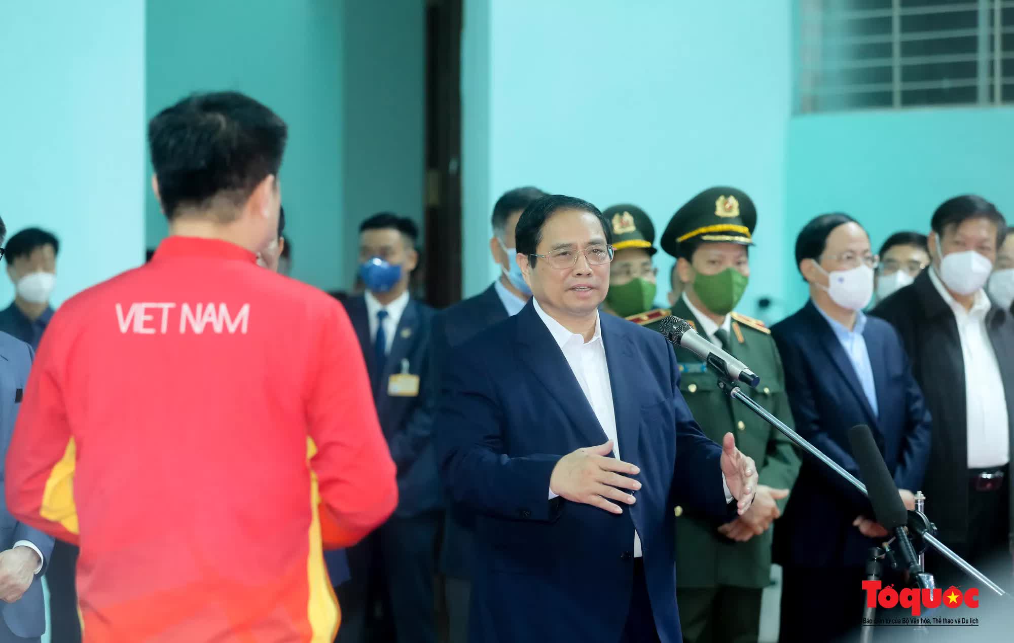 Thủ tướng thăm và động viên đoàn thể thao Việt Nam chuẩn bị SEA Games 31 - Ảnh 13.