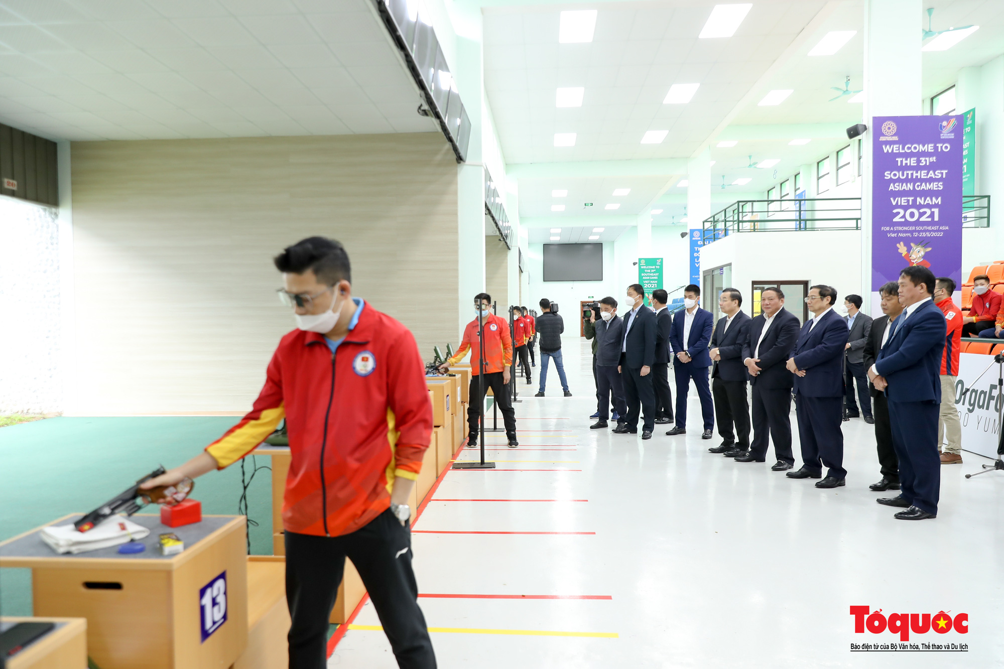 Thủ tướng thăm và động viên đoàn thể thao Việt Nam chuẩn bị SEA Games 31 - Ảnh 22.