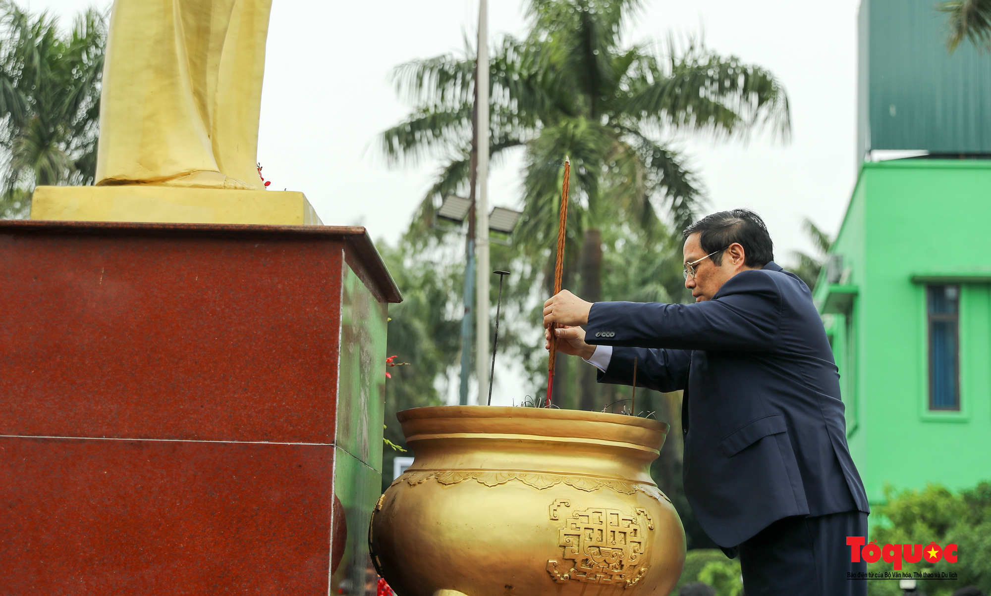 Thủ tướng thăm và động viên đoàn thể thao Việt Nam chuẩn bị SEA Games 31 - Ảnh 4.