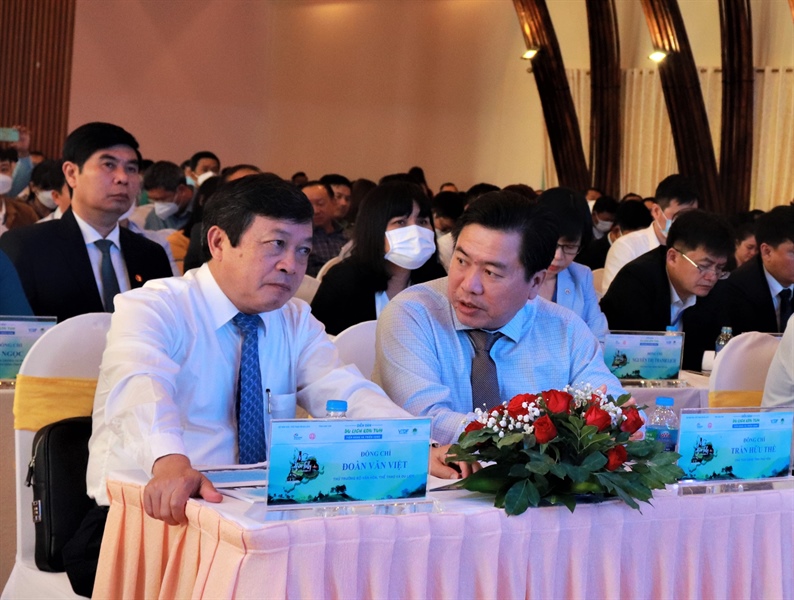 Bộ trưởng Nguyễn Văn Hùng: Các doanh nghiệp du lịch hãy đến với Kon Tum để viết nên thành công của chính mình - Ảnh 3.