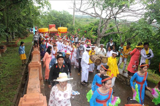 Lễ hội Katê của người Chăm tỉnh Bình Thuận trở thành Di sản văn hóa phi vật thể quốc gia - Ảnh 1.