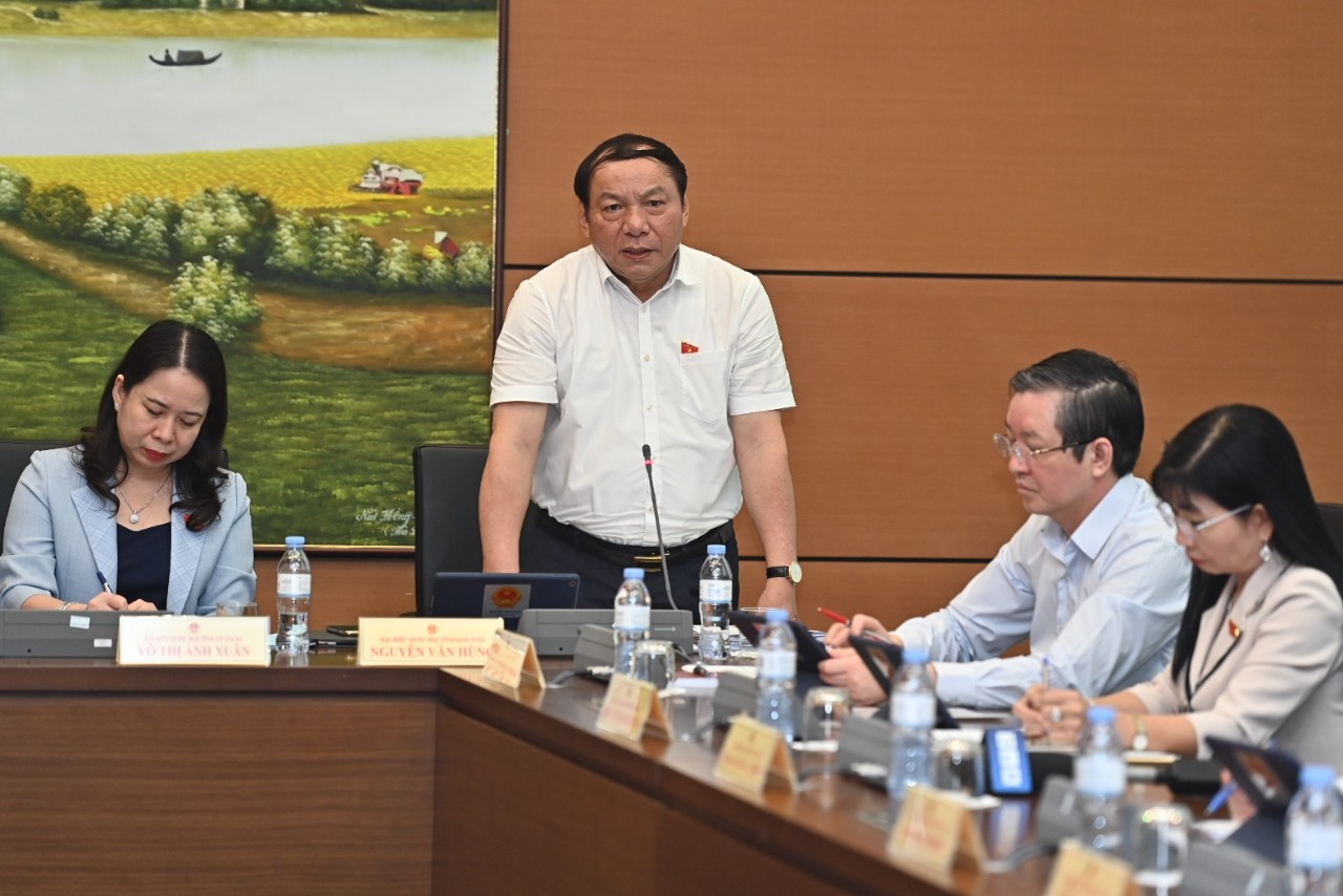 Bộ trưởng Nguyễn Văn Hùng: &quot;Chúng tôi không nhận thành tích SEA Games cho riêng Bộ mình&quot; - Ảnh 1.