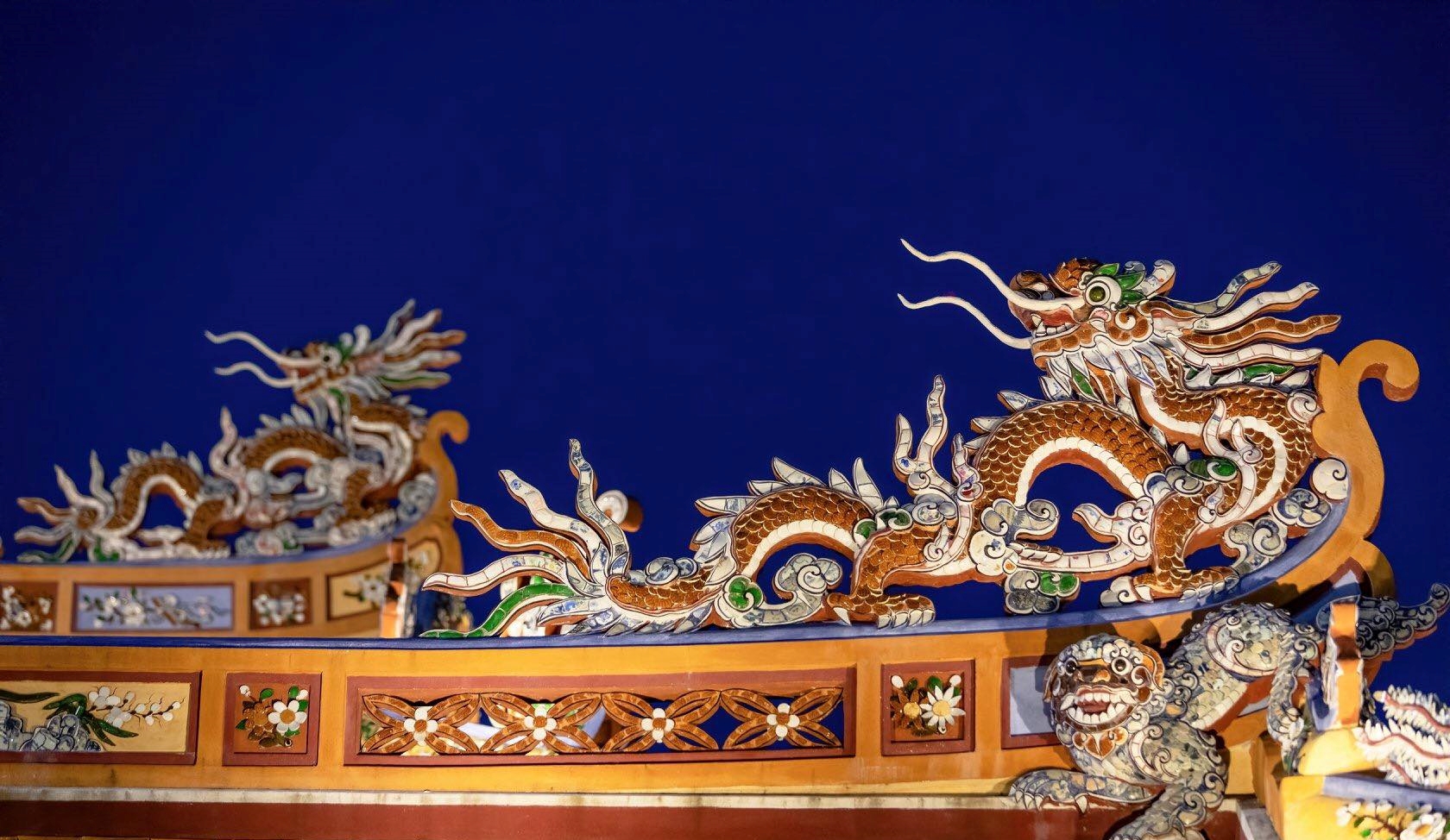 Nghề khảm sành sứ - Nghệ thuật từ mảnh vỡ ghi dấu ấn trường tồn lên những công trình trăm tuổi đặc trưng xứ Huế - Ảnh 5.