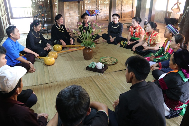 Tháng 5 “Bác Hồ với cộng đồng các dân tộc Việt Nam” tại Làng Văn hóa, Du lịch các dân tộc Việt Nam - Ảnh 1.
