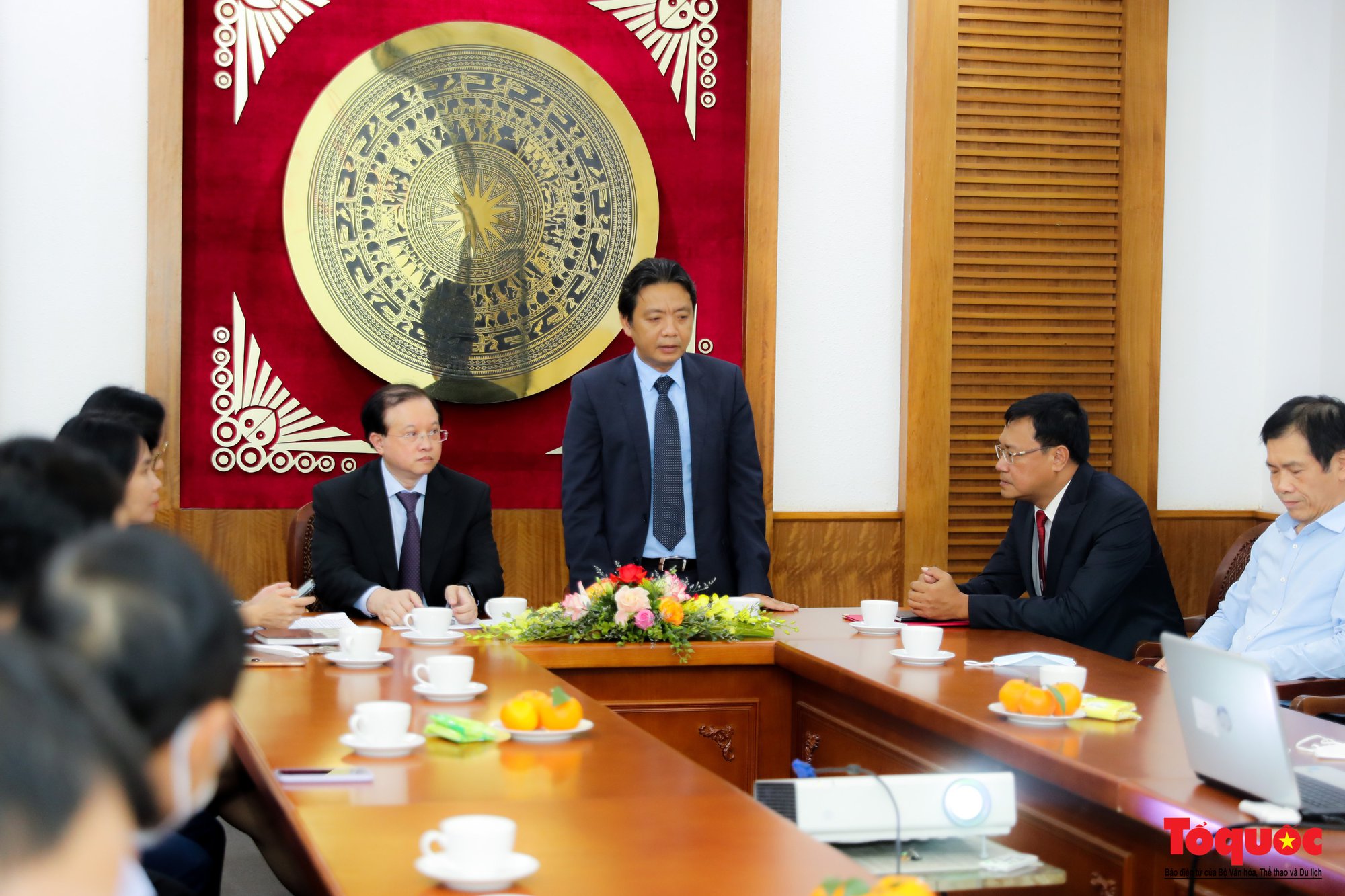 Ông Lê Hà Việt giữ chức Tổng Cục trưởng Tổng cục Thể dục Thể thao - Ảnh 2.