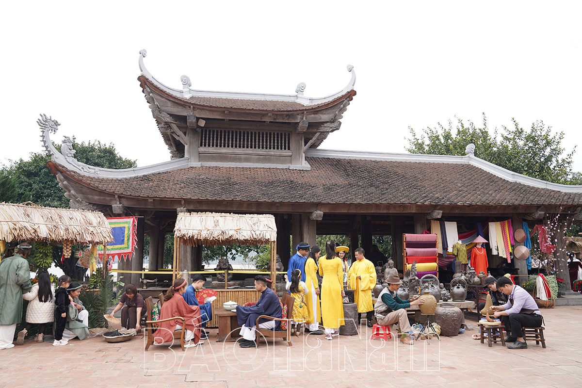 Hà Nam: Xây dựng môi trường văn hóa trong lễ hội truyền thống - Ảnh 1.