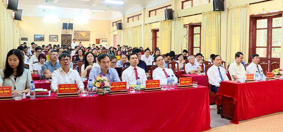Hội thảo khoa học phát triển du lịch theo hướng bền vững ở tỉnh Ninh Bình - Ảnh 1.