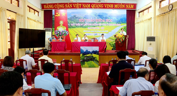 Hội thảo khoa học phát triển du lịch theo hướng bền vững ở tỉnh Ninh Bình - Ảnh 2.