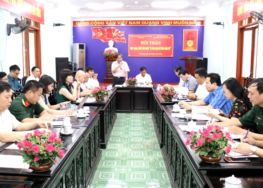 Hà Giang: Hội thảo khoa học góp ý vào bản thảo cuốn sách Di tích lịch sử Căng Bắc Mê - Ảnh 1.