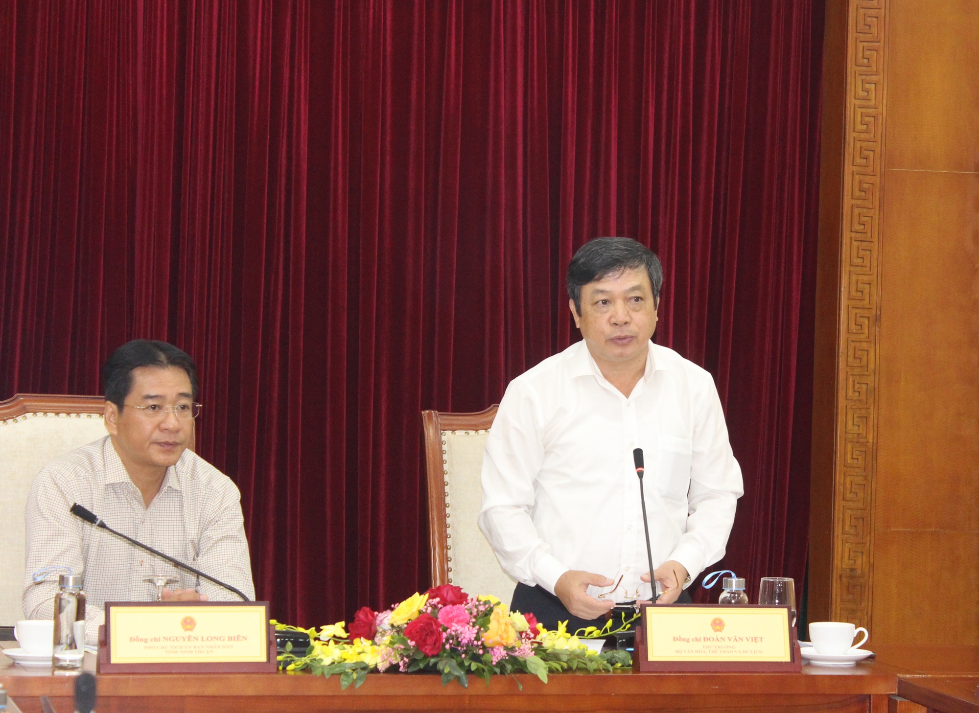 Thứ trưởng Đoàn Văn Việt làm việc với lãnh đạo UBND tỉnh Ninh Thuận - Ảnh 3.
