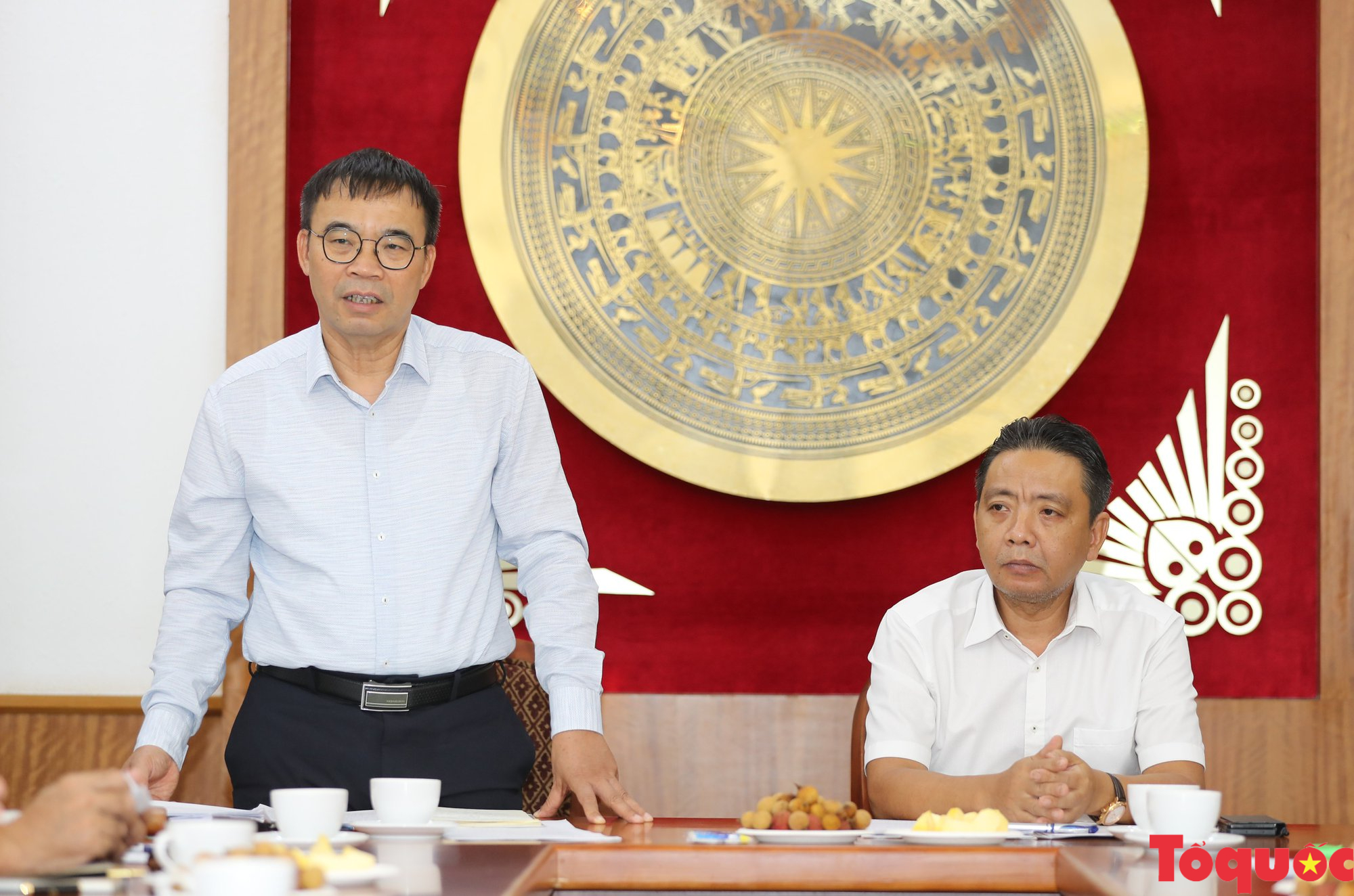 Thứ trưởng Hoàng Đạo Cương làm việc với Hội Kiến trúc sư Việt Nam - Ảnh 2.