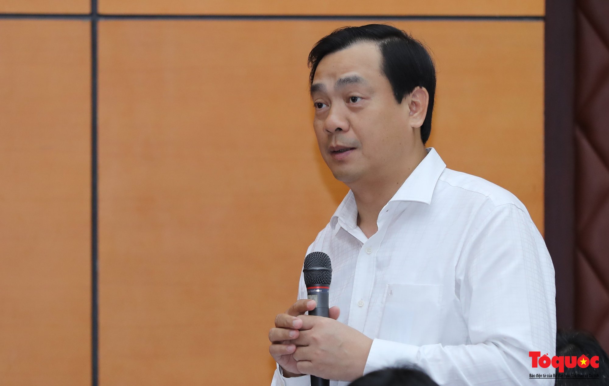 Bộ trưởng Nguyễn Văn Hùng đối thoại với thủ trưởng các đơn vị thuộc Bộ VHTTDL - Ảnh 2.