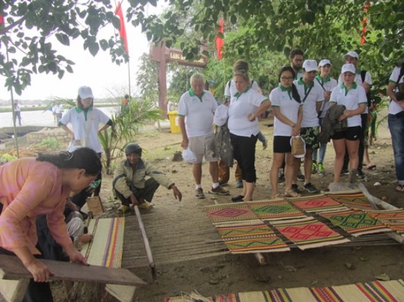 Hội An hướng tới thành phố sáng tạo: Bảo tồn, phát huy nghề truyền thống, văn nghệ dân gian - Ảnh 1.