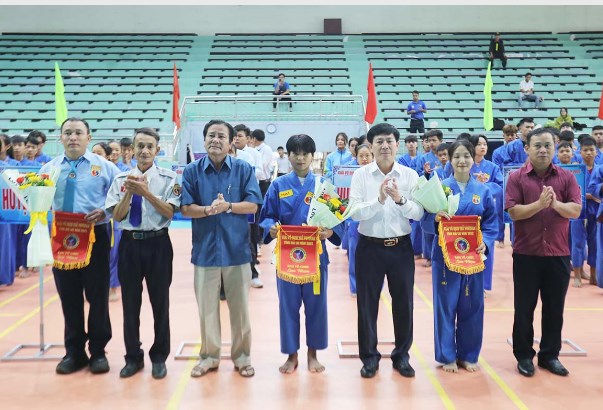 Gần 170 võ sĩ tranh tài tại Giải Vô địch trẻ Vovinam tỉnh Gia Lai - Ảnh 1.