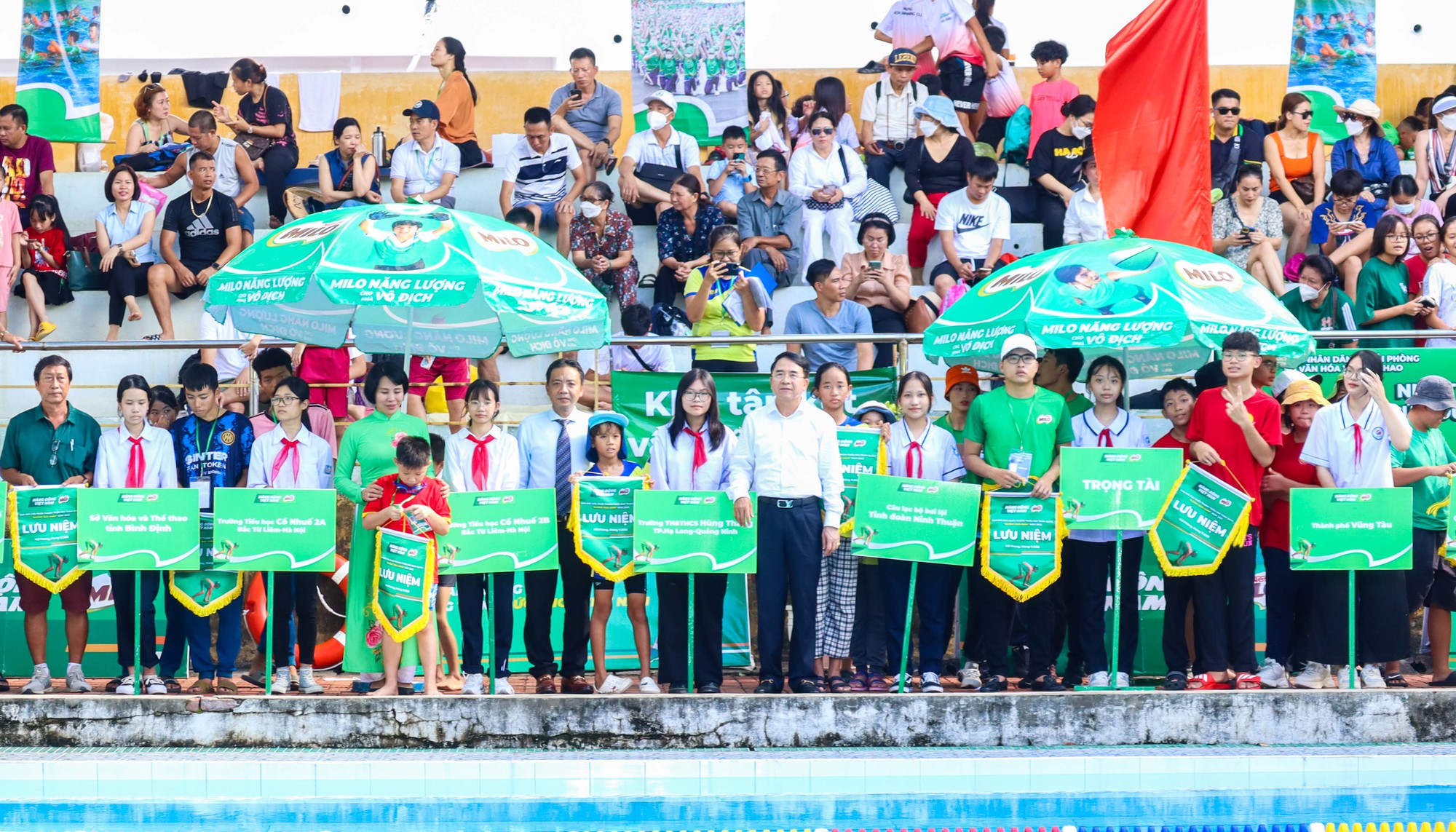 Gần 500 VĐV &quot;nhí&quot; tham Giải bơi cứu đuối thanh thiếu nhi toàn quốc &quot;Đường đua xanh&quot; năm 2022 - Ảnh 2.