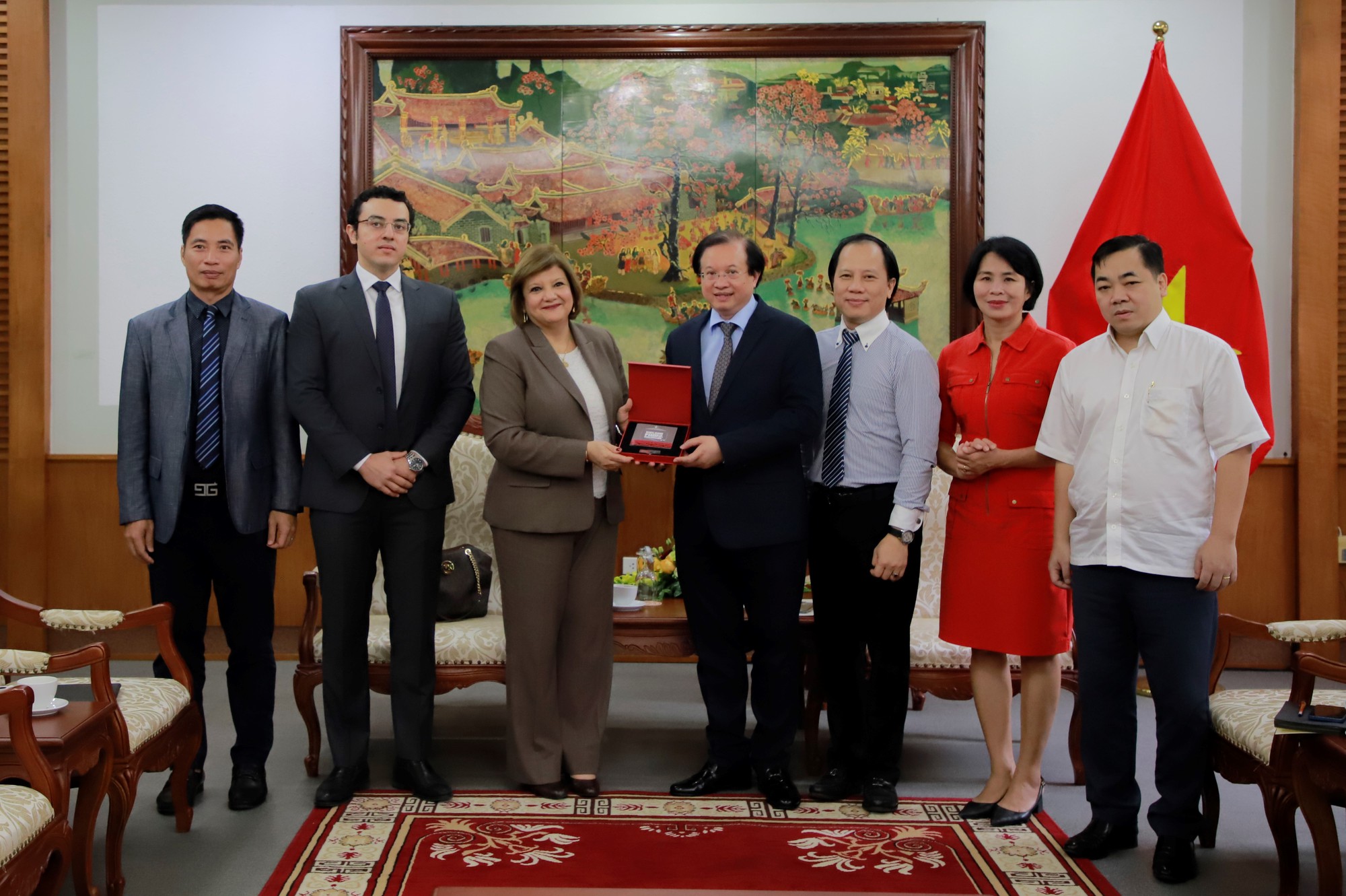 Thứ trưởng Tạ Quang Đông tiếp Đại sứ Ai Cập và Đại sứ Angola - Ảnh 2.