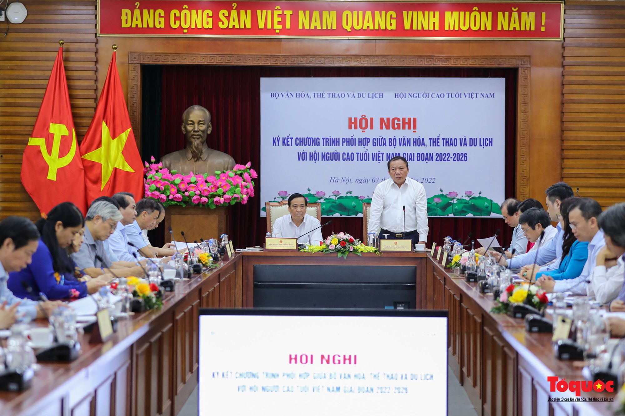 Ký kết Chương trình phối hợp giữa Bộ Văn hóa, Thể thao và Du lịch với Hội người cao tuổi Việt Nam giai đoạn 2021-2026 - Ảnh 1.