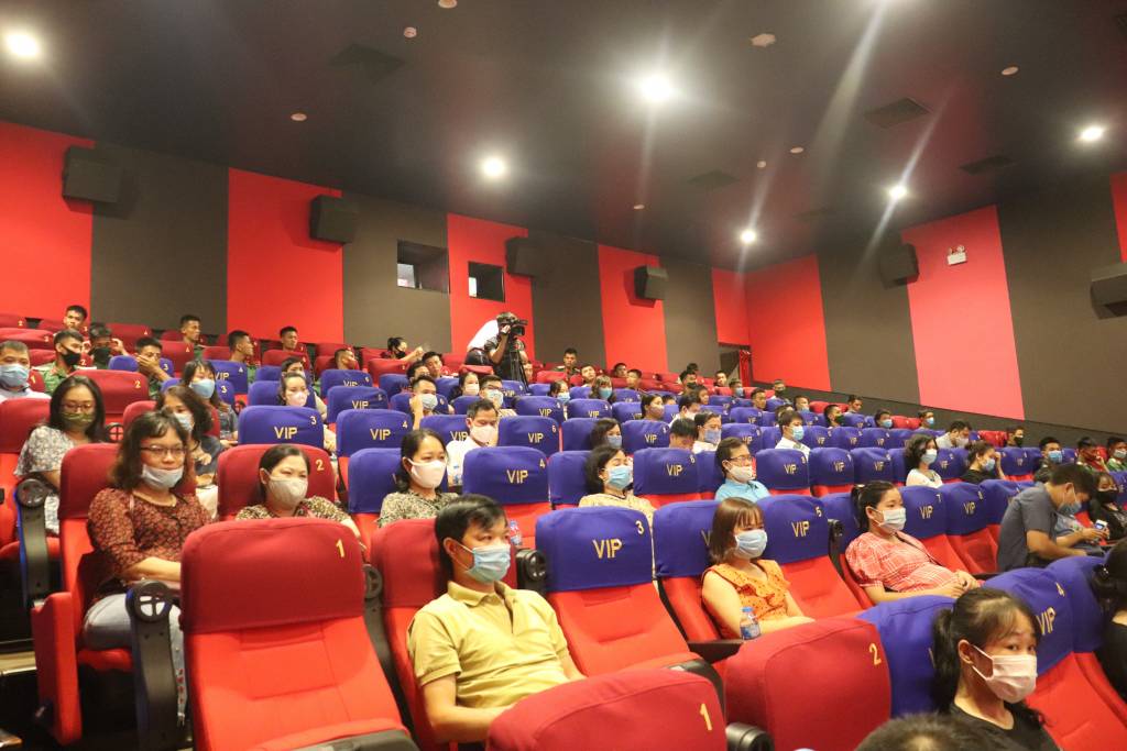 Tổ chức Đợt phim kỷ niệm 77 năm Ngày Cách mạng tháng Tám thành công và Quốc khánh nước Cộng hòa xã hội chủ nghĩa Việt Nam - Ảnh 1. Tổ chức Đợt phim kỷ niệm 77 năm Ngày Cách mạng tháng Tám thành công và Quốc khánh nước Cộng hòa xã hội chủ nghĩa Việt Nam - Ảnh 1.