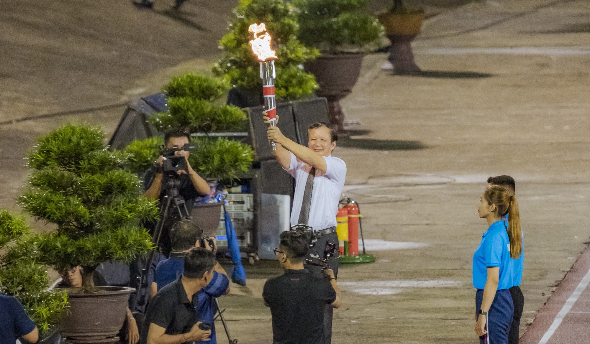 Hoàng tráng lễ Khai mạc Đại hội Thể dục Thể thao Thừa Thiên Huế lần thứ IX năm 2022 - Ảnh 4.