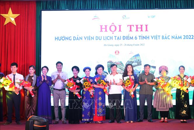 Nâng cao trình độ hướng dẫn viên du lịch tại điểm 6 tỉnh Việt Bắc - Ảnh 1.