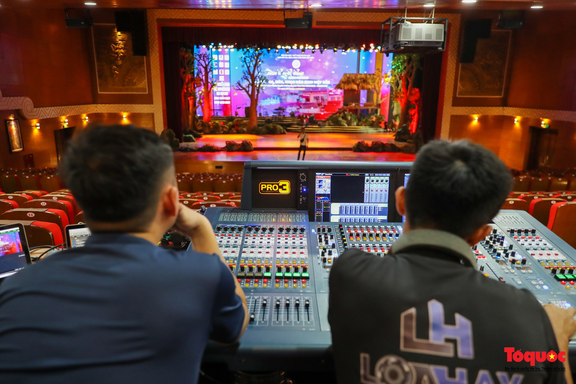 Mục sở thị Nhà hát Ca múa, nhạc dân gian hiện đại nhất khu vực Việt Bắc - Ảnh 11.