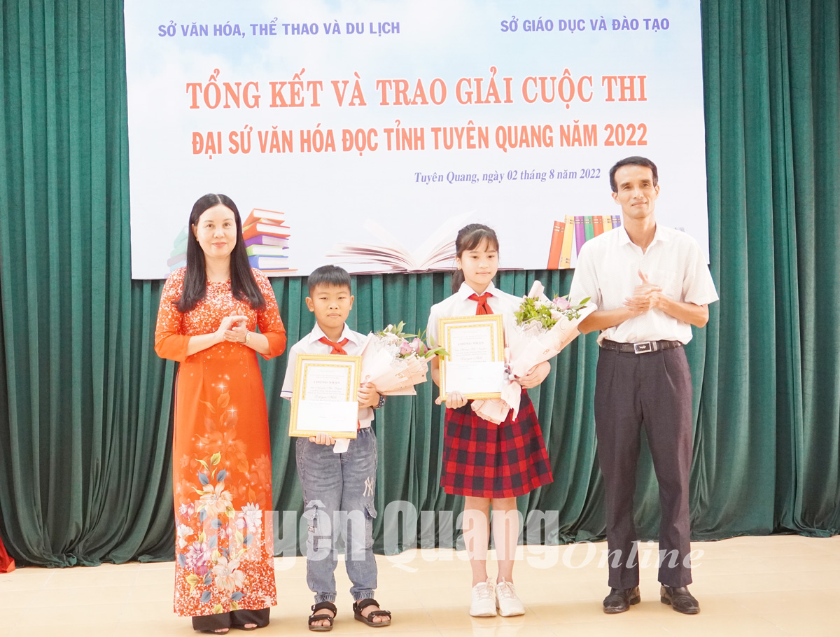 Tuyên Quang: Trao giải vòng sơ khảo cuộc thi Đại sứ văn hóa đọc - Ảnh 2.