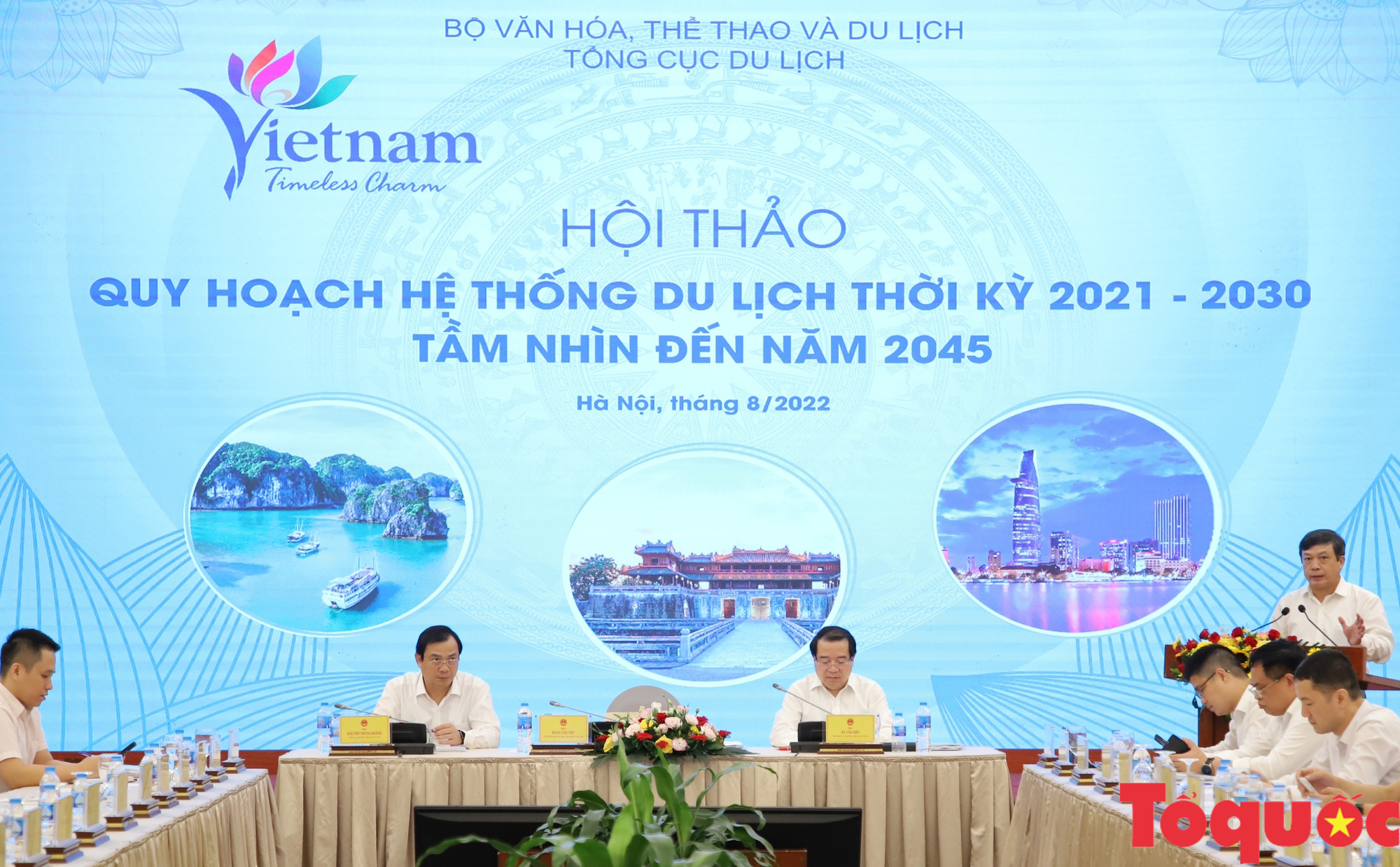 Thứ trưởng Đoàn Văn Việt: Du lịch Việt Nam cần được định hướng quy hoạch phát triển với tầm nhìn dài hạn - Ảnh 2.