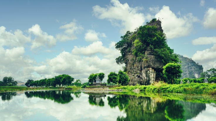 Nếu bạn có ý định du lịch tại Việt Nam và chưa biết nên đi đâu, bài viết của Foreign Travel Magazine về 8 địa điểm đẹp nhất ở Việt Nam sẽ giúp bạn có điểm đến hoàn hảo. Hãy cùng khám phá những nơi đẹp và độc đáo của đất nước chúng ta!