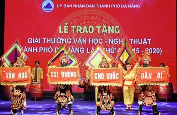 Đà Nẵng trao Giải thưởng Văn học-Nghệ thuật thành phố lần thứ 4 - Ảnh 2.