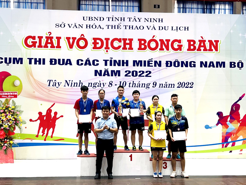 Đồng Nai giành hạng nhất toàn đoàn giải vô địch Bóng bàn cụm thi đua các tỉnh miền Đông Nam bộ năm 2022 - Ảnh 2.
