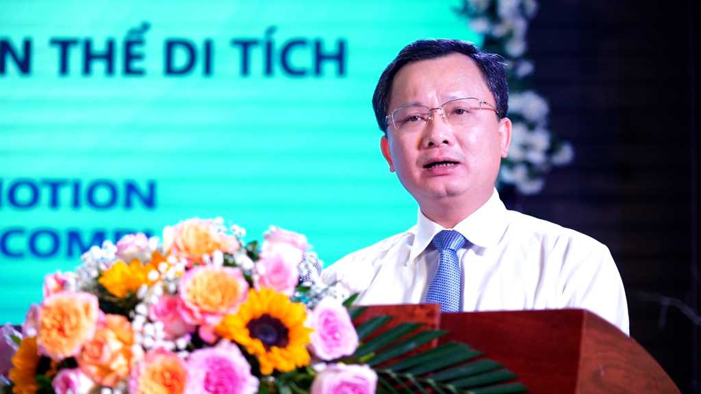 Hội thảo khoa học “Nhận diện giá trị, bảo tồn và phát huy quần thể di tích thương cảng Vân Đồn” - Ảnh 2.