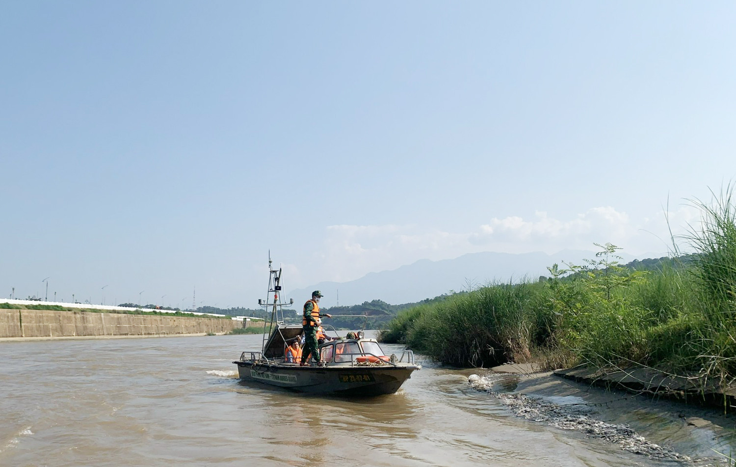 Khảo sát sản phẩm du lịch dọc sông Hồng trên địa bàn thành phố Lào Cai - Ảnh 2.
