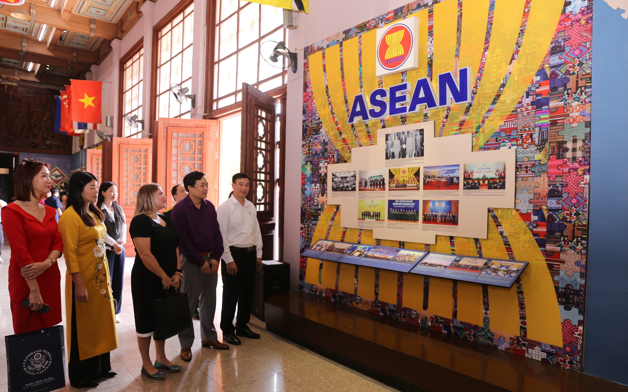 Xây dựng thương hiệu, sản phẩm dịch vụ văn hóa đặc trưng của Bảo tàng Văn hóa các dân tộc Việt Nam - Ảnh 1.