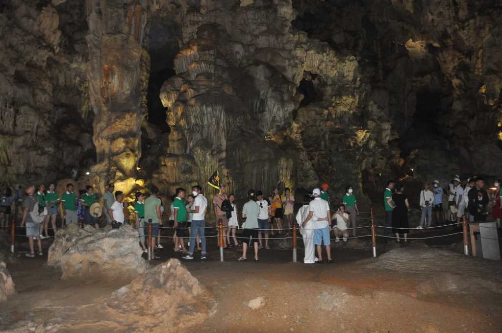 Quảng Ninh: Văn hóa là nguồn tài nguyên, là động lực cho phát triển - Ảnh 1.