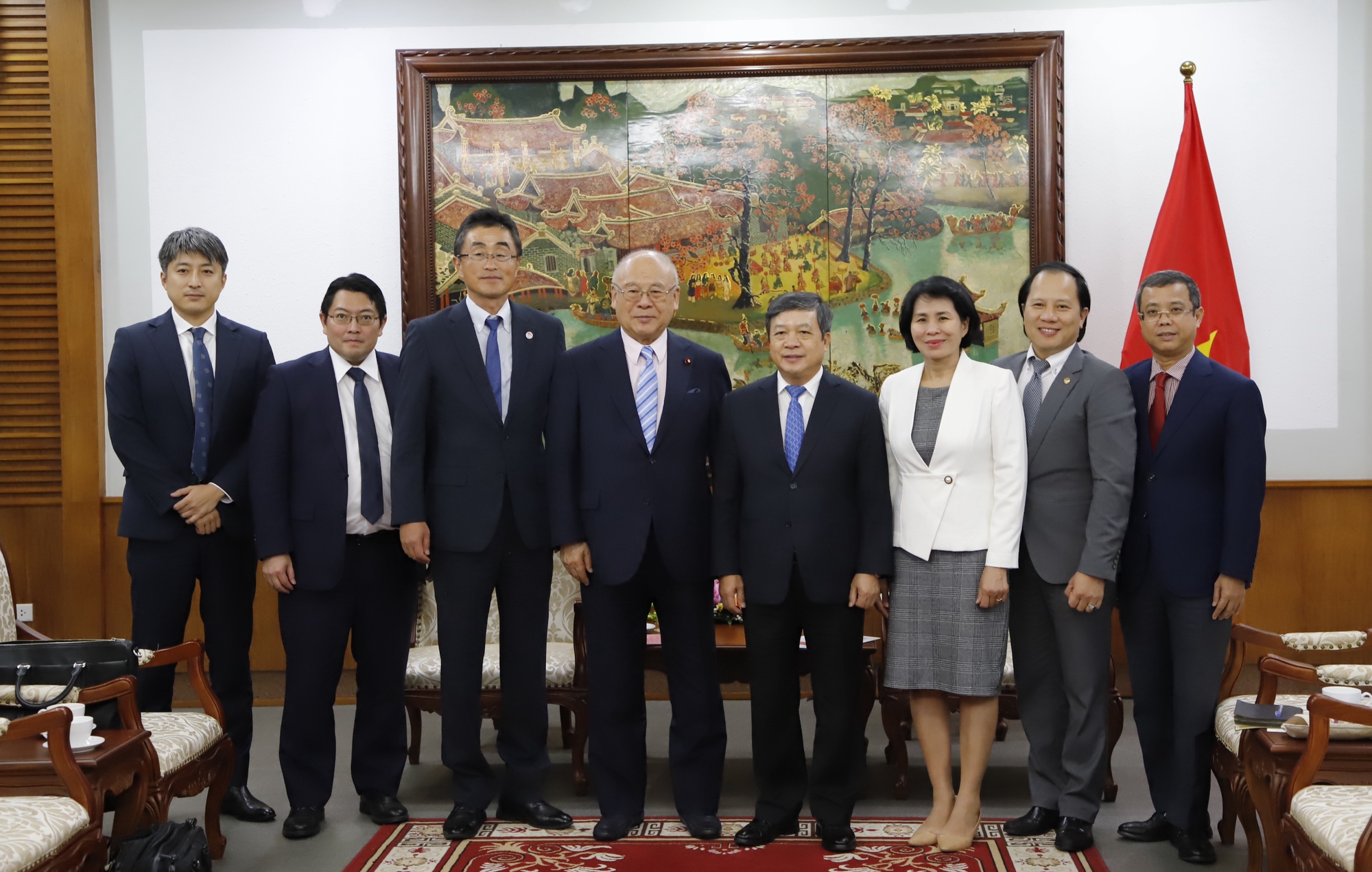 Thứ trưởng Đoàn Văn Việt tiếp Cố vấn Đặc biệt của Liên minh nghị sĩ hữu nghị Nhật - Việt - Ảnh 5.