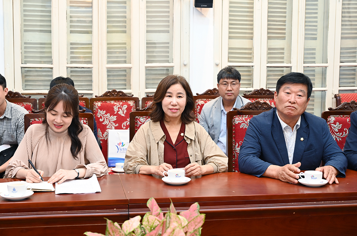 Việt Nam và TP. Hwaseong (Hàn Quốc) thúc đẩy giao lưu hợp tác, kết nối du lịch - Ảnh 2.