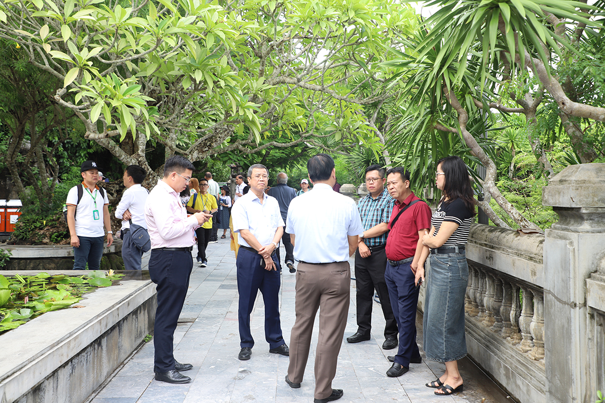 Cục Du lịch Quốc gia Việt Nam kiểm tra việc chấp hành quy định pháp luật trong hoạt động lữ hành tại Đà Nẵng và Quảng Ngãi - Ảnh 3.