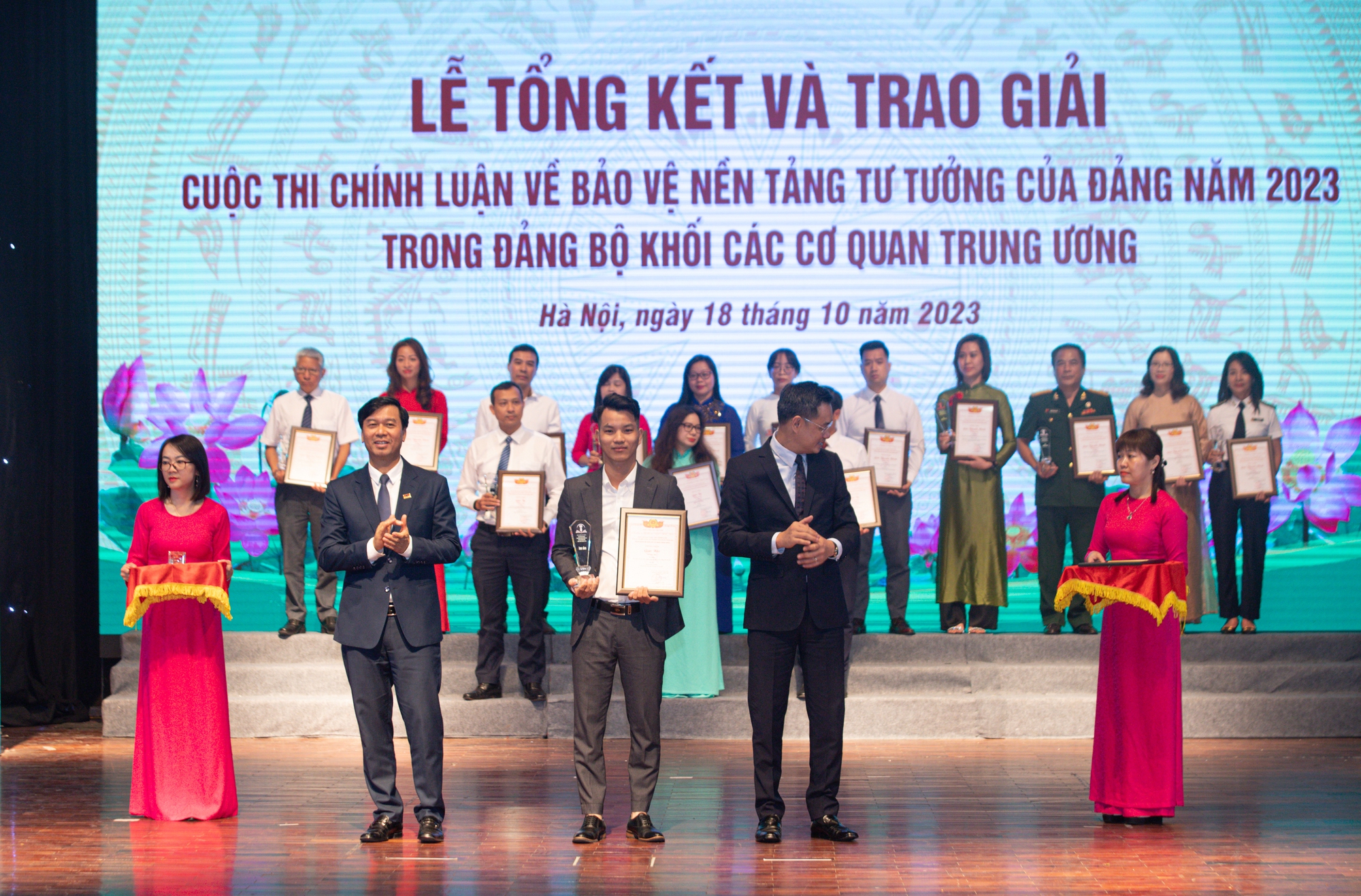 Đảng bộ Bộ VHTTDL đạt thành tích cao tại cuộc thi Chính luận về bảo vệ nền tảng tư tưởng của Đảng - Ảnh 4.