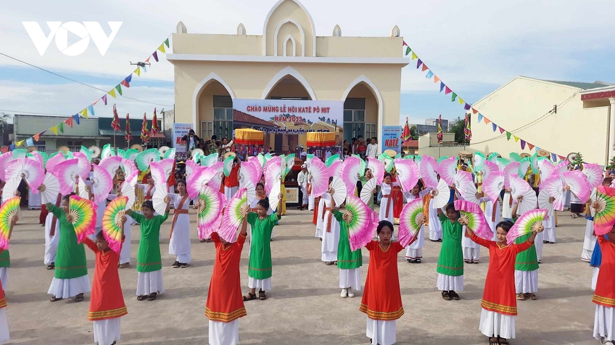 Bình Thuận bảo tồn và phát huy Lễ hội Katê của người Chăm để phát triển du lịch - Ảnh 2.