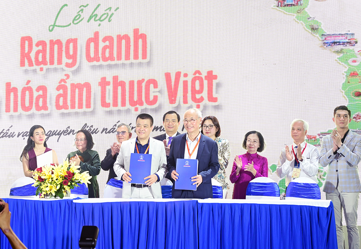 Cục trưởng Nguyễn Trùng Khánh: Cục Du lịch Quốc gia Việt Nam sẽ luôn đồng hành xây dựng và quảng bá thương hiệu ẩm thực Việt - Ảnh 13.