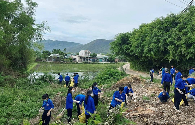 Quy Nhơn (Bình Định) xây dựng thương hiệu “Thành phố Du lịch sạch ASEAN” - Ảnh 1.