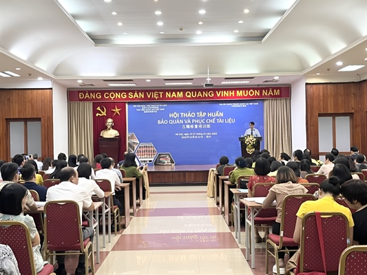 Nâng cao năng lực bảo quản và phục chế tài liệu của Việt Nam - Ảnh 1.