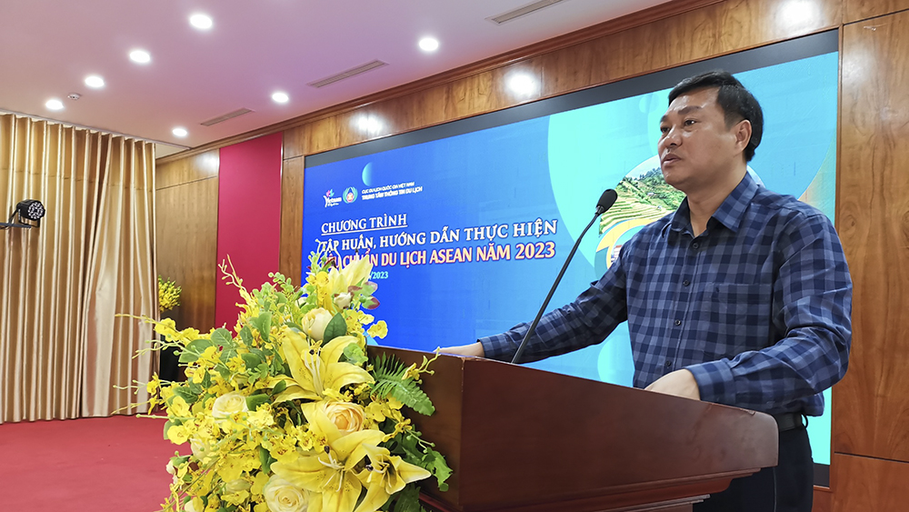 Cục Du lịch Quốc gia Việt Nam tập huấn, hướng dẫn thực hiện tiêu chuẩn du lịch ASEAN năm 2023 tại Lào Cai - Ảnh 2.