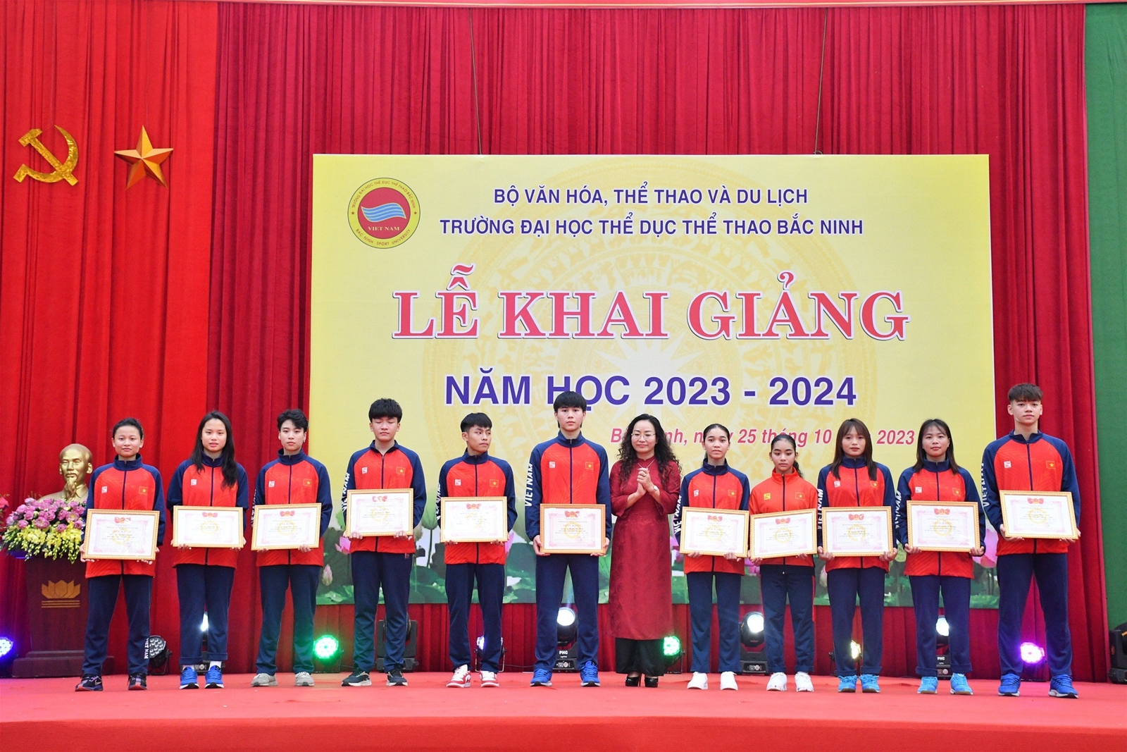 Trường Đại học Thể dục thể thao Bắc Ninh khai giảng năm học 2023-2024 - Ảnh 5.
