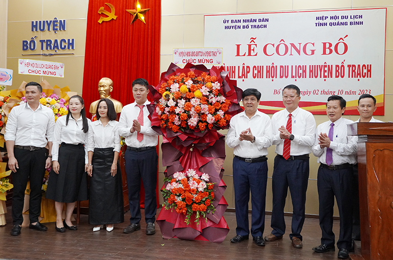 Quảng Bình: Chung tay cùng nhau phát triển du lịch bền vững - Ảnh 1.